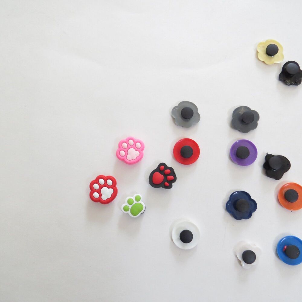 Paw Print Shoe Charms for Clogs or Sandals 21 pieces multi color NWT - Picture 3 of 3